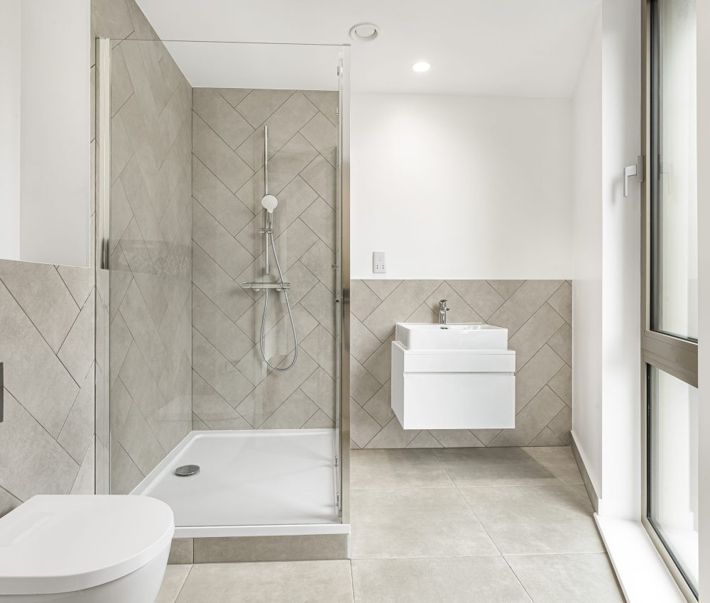 Node Limehouse PH 3 Bed - master bath - 16_64964
