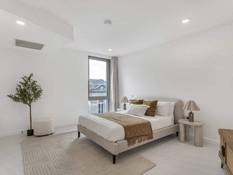 Node Limehouse PH 3 Bed - master bed - 13_64964