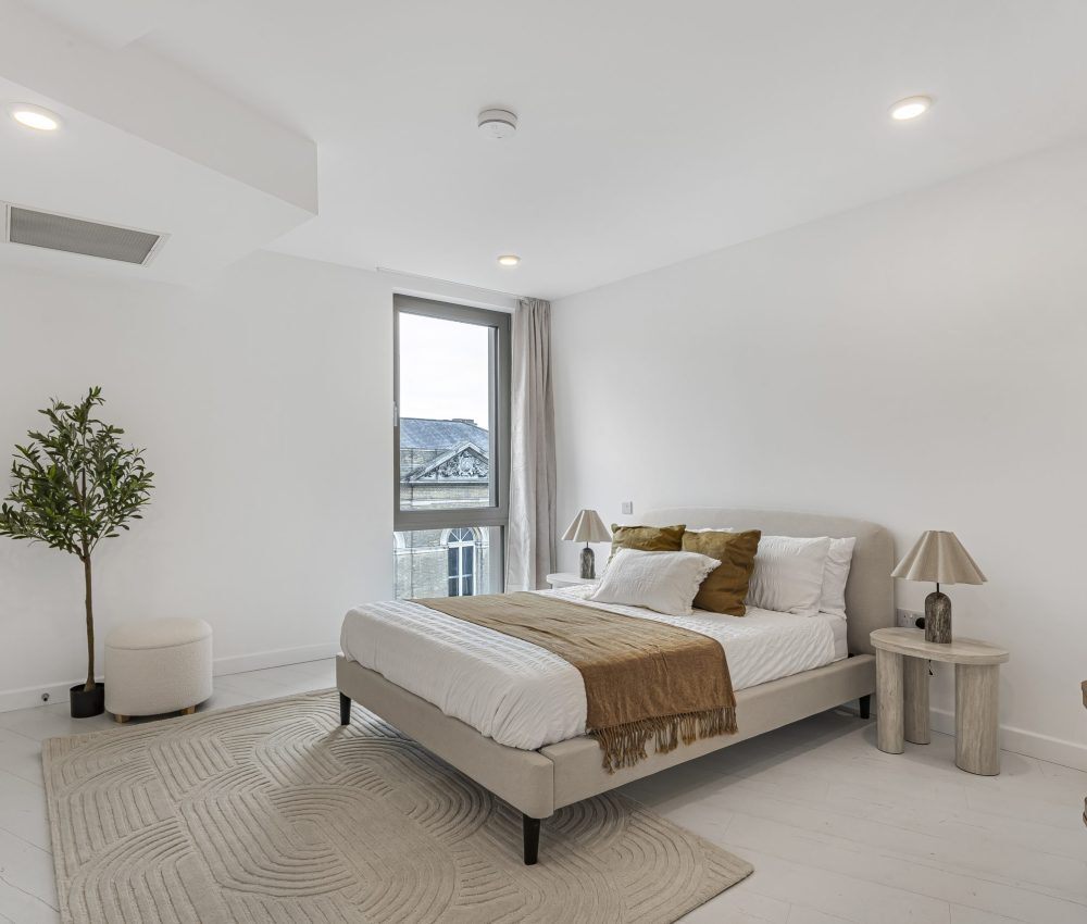 Node Limehouse PH 3 Bed - master bed - 13_64964