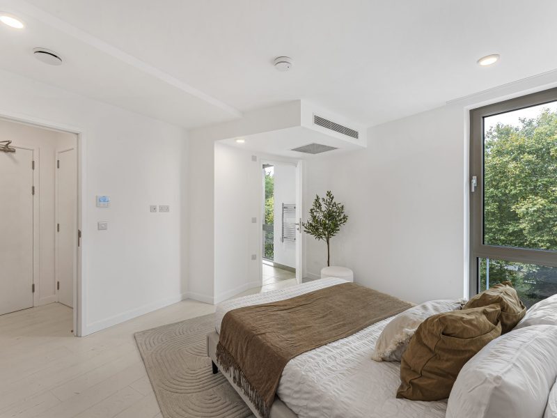 Node Limehouse PH 3 Bed - master bed - 14_64964