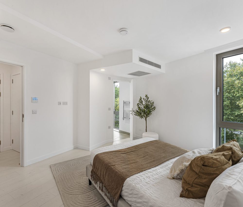 Node Limehouse PH 3 Bed - master bed - 14_64964