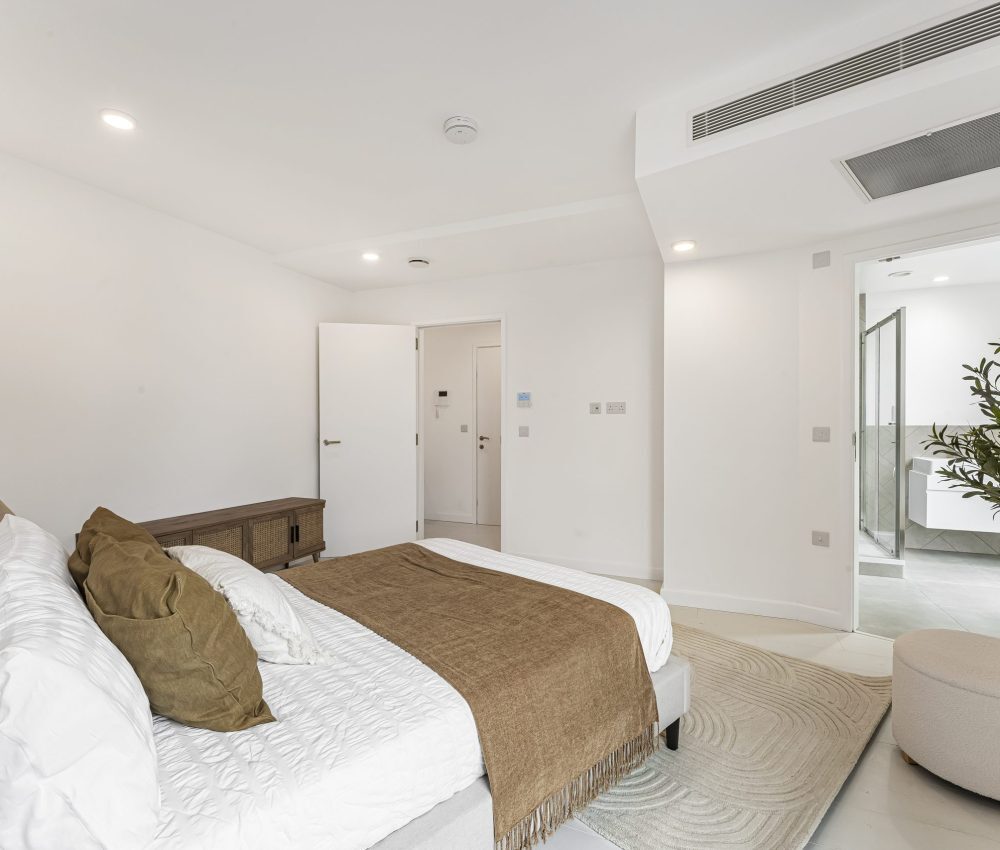 Node Limehouse PH 3 Bed - master bed - 15_64964