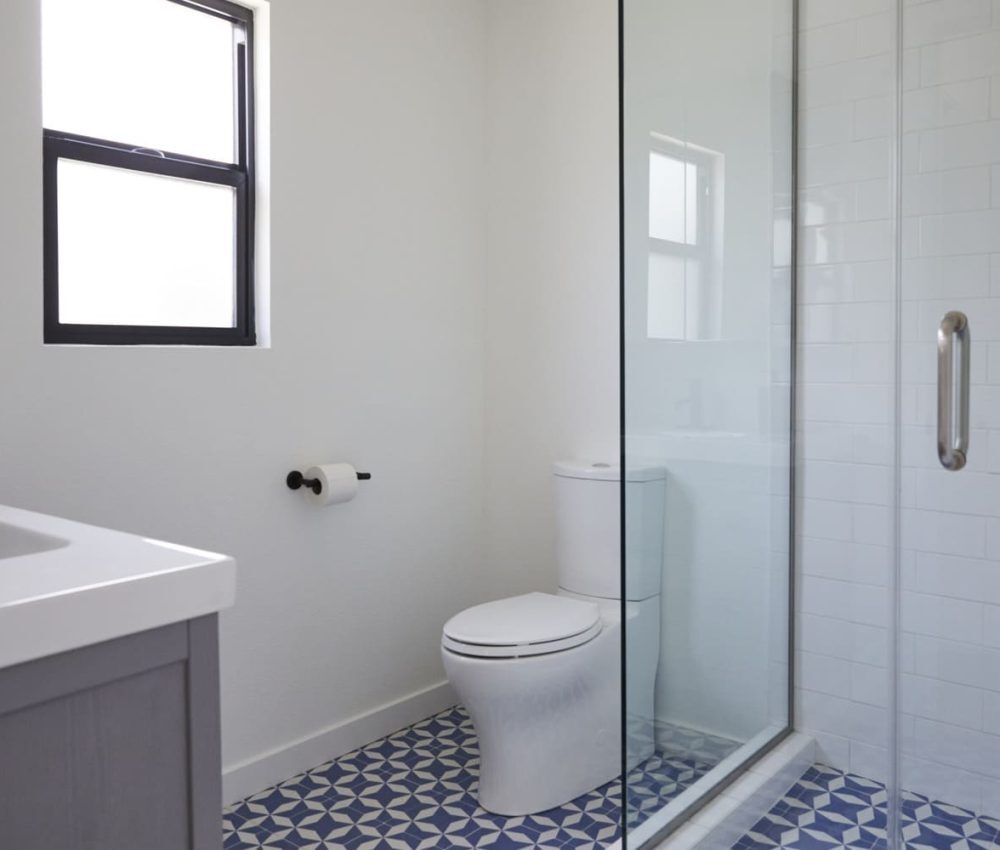 Node Living Los Angeles - Furnished Apartment 908 1H - Bathroom-3