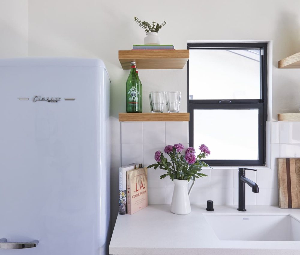Node Living Los Angeles - Furnished Apartment 908 1H - Kitchen