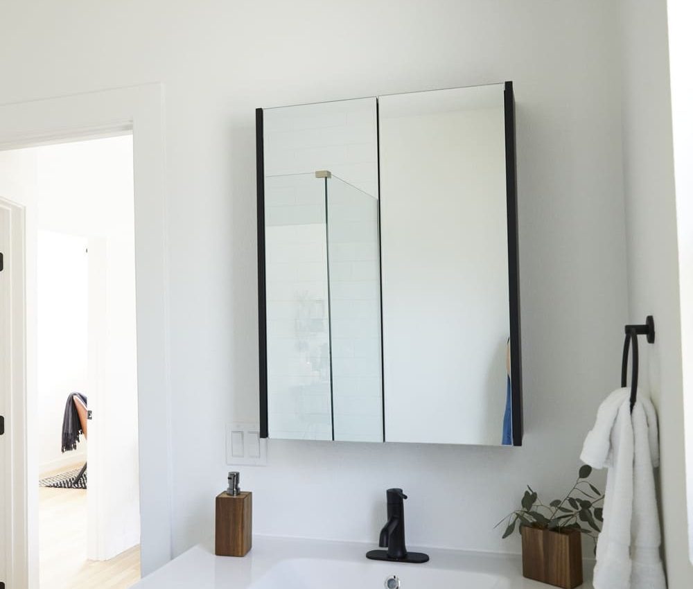 Node Living Los Angeles - Furnished Apartment 908 Everett 2BED - Bathroom-2
