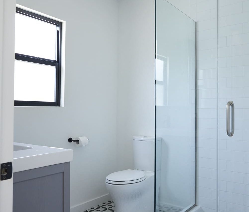 Node Living Los Angeles - Furnished Apartment 908 Everett 2BED - Bathroom
