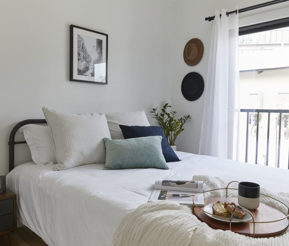 Node Living Los Angeles - Furnished Apartment 910 3Q Everett - Bedroom-2