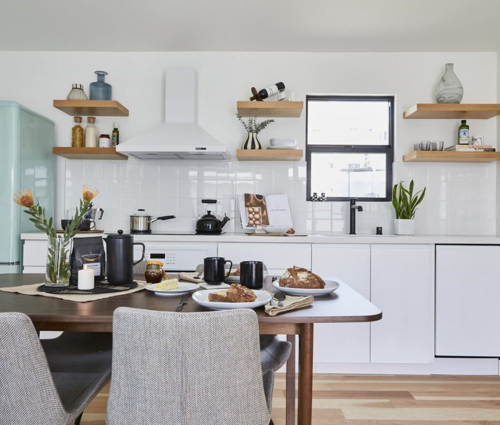 Node Living Los Angeles - Furnished Apartment 910 3Q Everett - Kitchen-2