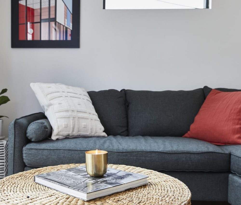 Node Living Los Angeles - Furnished Apartment 910 3Q Everett - Living Room-7