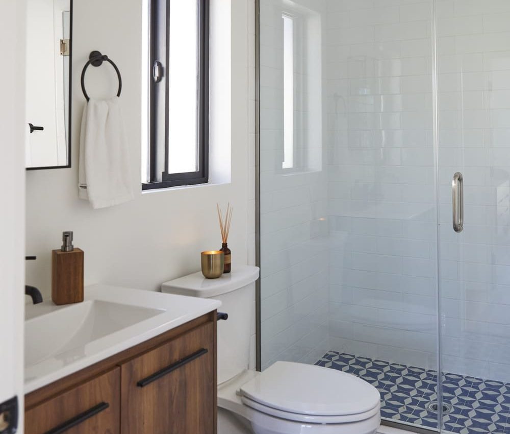 Node Living Los Angeles - Furnished Apartment 914 Everett 3BED - Bathroom-1