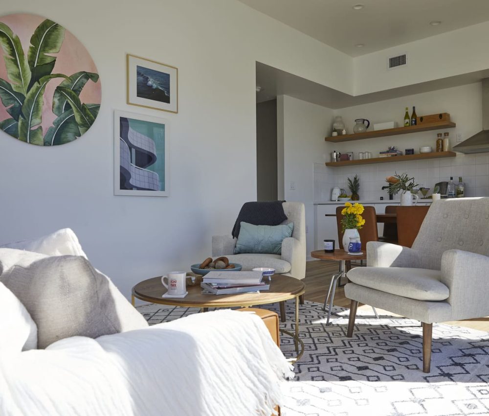 Node Living Los Angeles - Furnished Apartment 914 Everett 3BED - Living Room-3